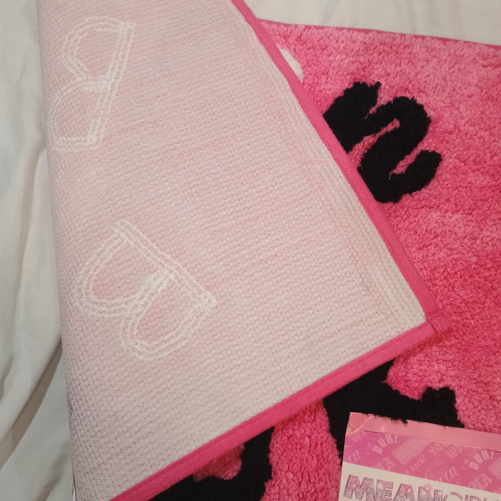 New Lindsay Lohan Mean Girls Pink Burn Book Bath Mat 18x28 - Picture 4 of 5